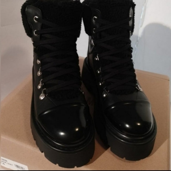 Steve Madden Reyen Black Leather Lace Up dhBoot (Women)Size 6.5 New in box. - Picture 11 of 13